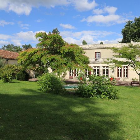 Domaine De Champ Rose Bed & Breakfast Saint-Laurent-de-Belzagot Exterior photo